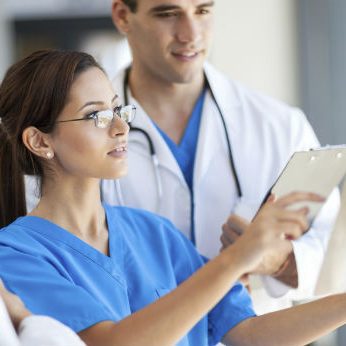 NUESTROS PROFESIONALES